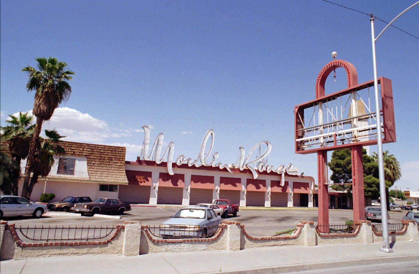 Aussie Investment Firm Buys The Moulin Rouge In Las Vegas 