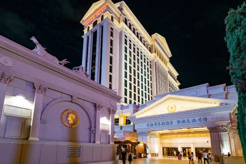 Caesars Reports Earnings Drop Despite Confirming Wynn IGaming Purchase 