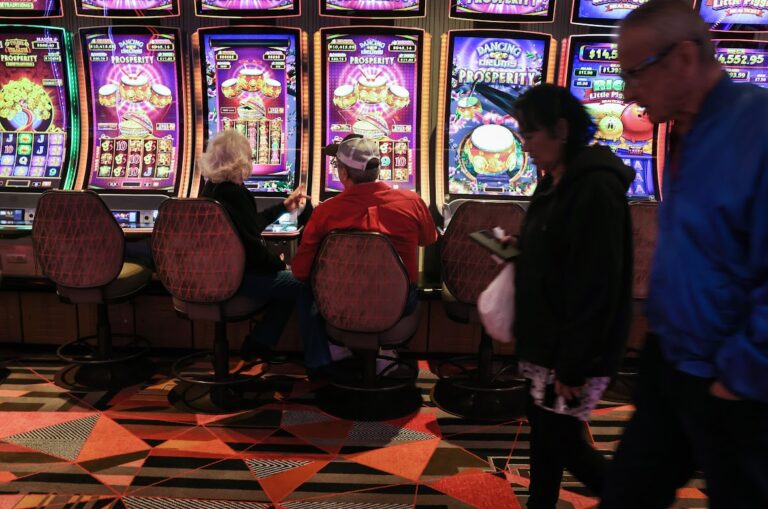 Las Vegas Casino Revenues Decline For FOURTH Straight Month 