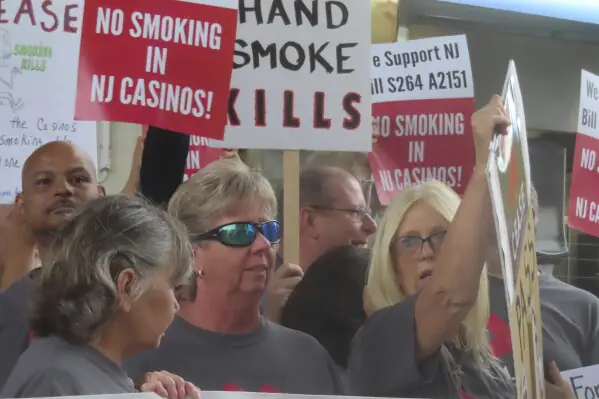 Casino Smoking 1